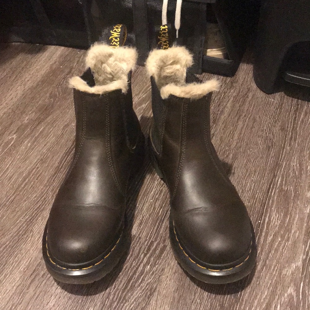 Dr. Martens 2976 Leonore Wyoming Lined Boots